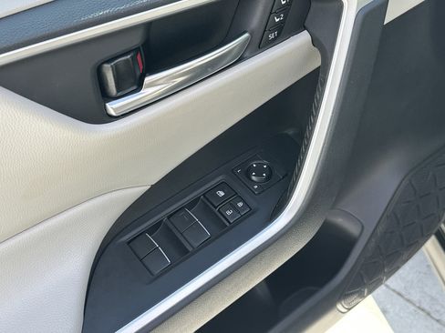 Certified 2021 Toyota RAV4 XLE Premium FWD image 15