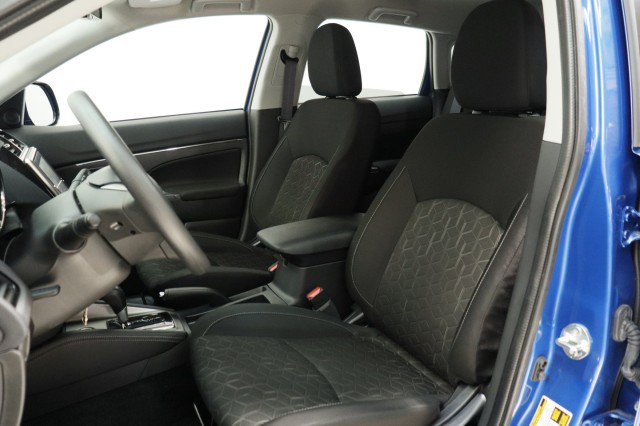 Used 2026 Mitsubishi Outlander Sport AWD image 8