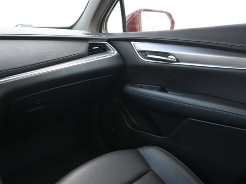 Used 2020 Cadillac XT5 Luxury w/ LPO, Floor Liner Package image 7