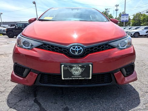Used 2018 Toyota Corolla iM image 4
