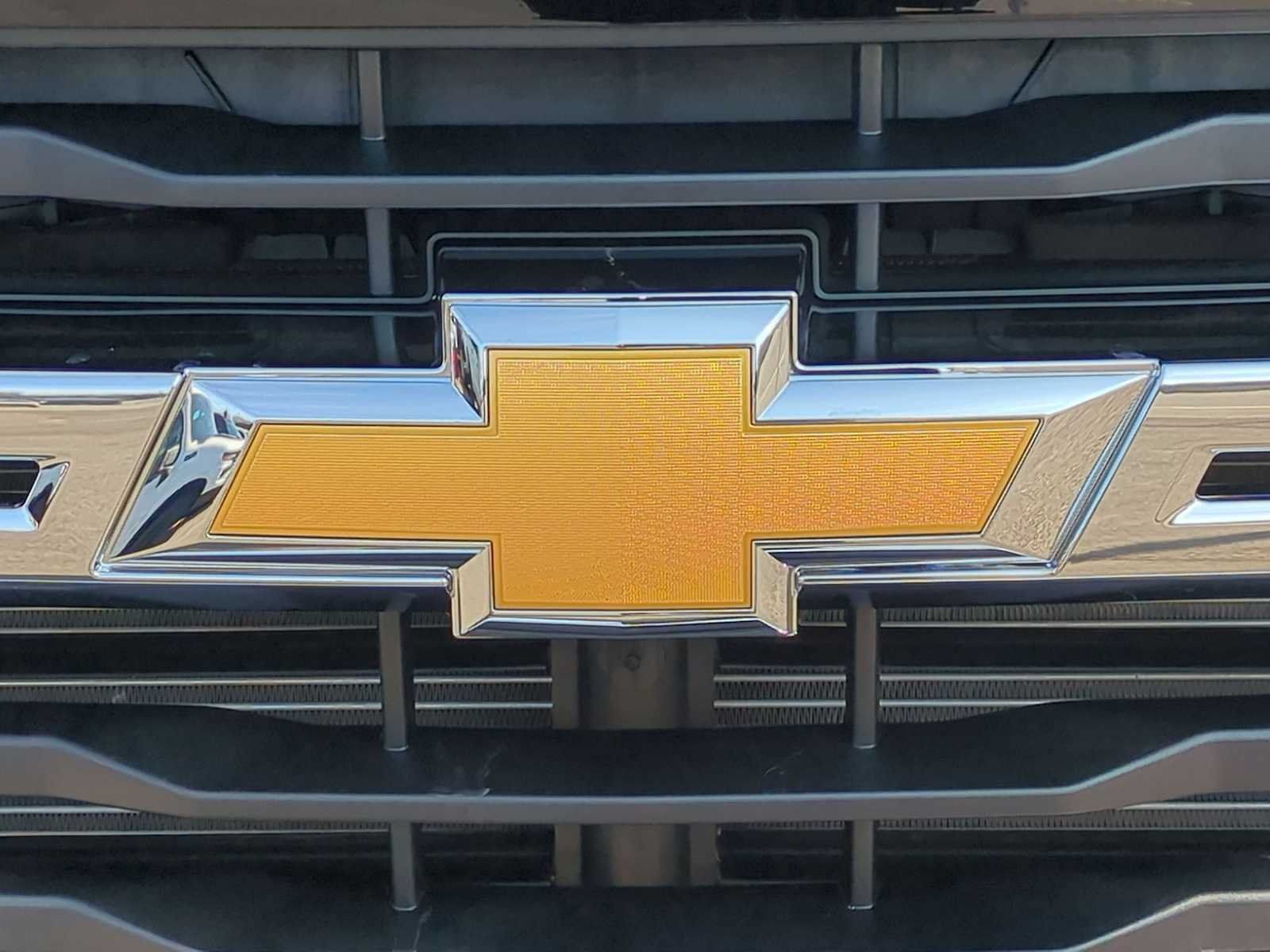 New 2026 Chevrolet Silverado 2500 LT w/ Leather Package AWD/4WD image 8