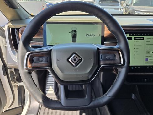 Used 2022 Rivian R1T Adventure AWD/4WD image 12