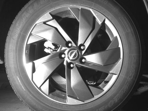 Used 2025 Nissan Rogue SV image 15