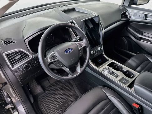 Certified 2023 Ford Edge SEL w/ Convenience Package AWD/4WD image 2