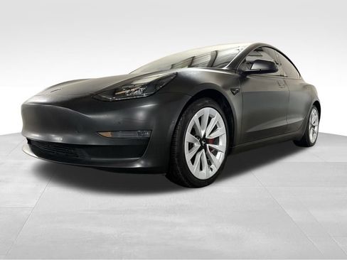 Used 2022 Tesla Model 3 Long Range image 10