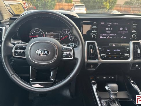 Used 2021 Kia Sorento EX AWD/4WD image 16