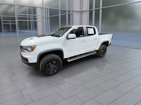 Used 2022 Chevrolet Colorado ZR2 w/ ZR2 Dusk Special Edition image 4