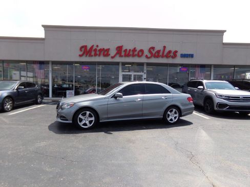 Used 2015 Mercedes-Benz E 350 4MATIC Sedan image 1