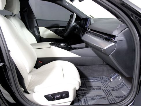 Used 2024 BMW 530i w/ M Sport Package image 13