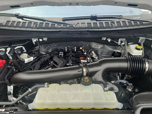 Used 2025 Ford Expedition Active AWD/4WD image 34