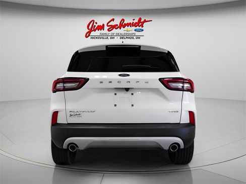 Used 2024 Ford Escape Platinum image 5