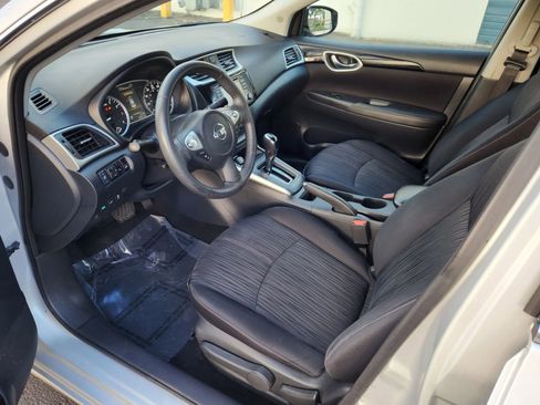 Used 2017 Nissan Sentra SV FWD image 6