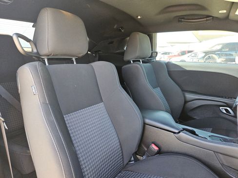 Used 2023 Dodge Challenger R/T RWD image 29