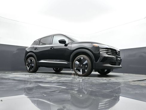 Certified 2025 Nissan Kicks SR AWD/4WD image 34