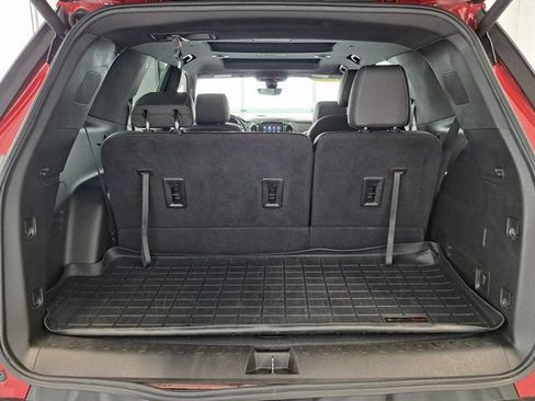 Used 2022 Chevrolet Traverse Premier w/ Redline Edition AWD/4WD image 32