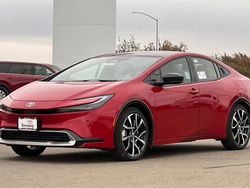 New 2026 Toyota Prius XSE Premium image 8