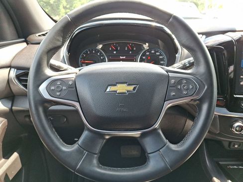 Used 2023 Chevrolet Traverse LT image 20