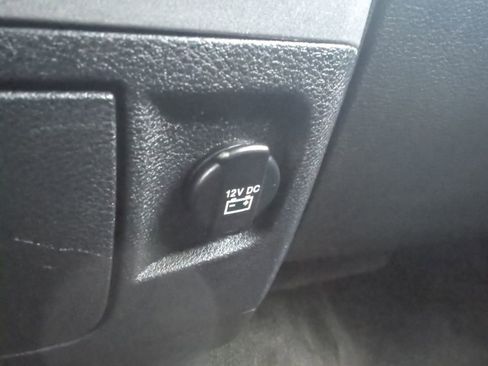 Used 2017 RAM 1500 Express w/ Express Value Package image 17