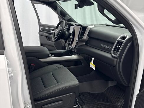 New 2026 RAM 1500 Big Horn AWD/4WD image 24