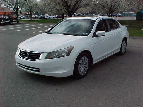 Used 2010 Honda Accord EX image 4
