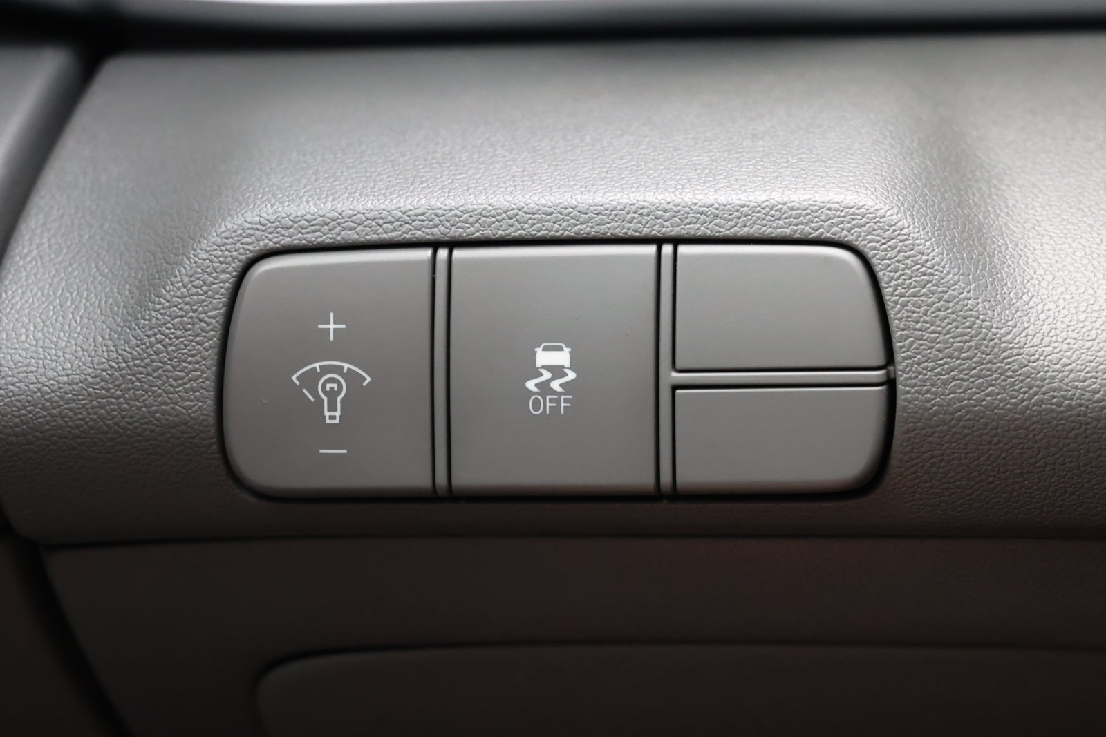 Used 2025 Hyundai Elantra SEL FWD image 27