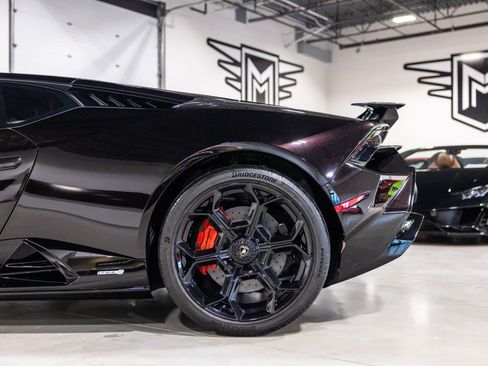 Used 2024 Lamborghini Huracan Tecnica RWD image 18