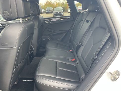 Used 2023 Porsche Macan S image 21