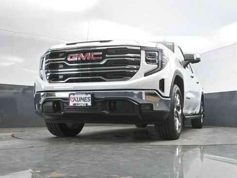 Used 2025 GMC Sierra 1500 SLT w/ SLT Premium Package AWD/4WD image 34