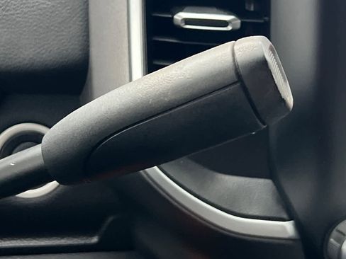 Used 2024 RAM 2500 Big Horn image 24