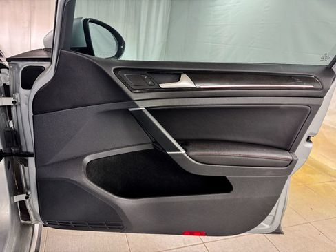 Used 2016 Volkswagen GTI SE FWD image 18