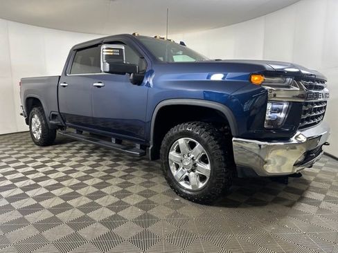 Used 2020 Chevrolet Silverado 3500 LTZ w/ LTZ Premium Package image 2