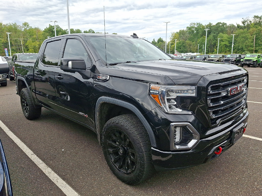 Used 2021 GMC Sierra 1500 AT4 w/ AT4 Premium Package AWD/4WD image 4