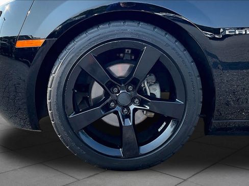 Used 2013 Chevrolet Camaro LS RWD image 9