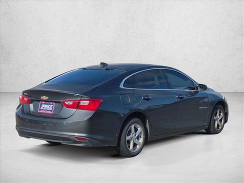 Used 2018 Chevrolet Malibu LS w/ LPO, Convenience Package 2 FWD image 5