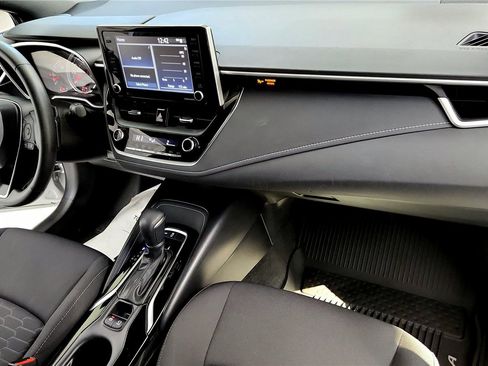 Used 2022 Toyota Corolla SE image 16