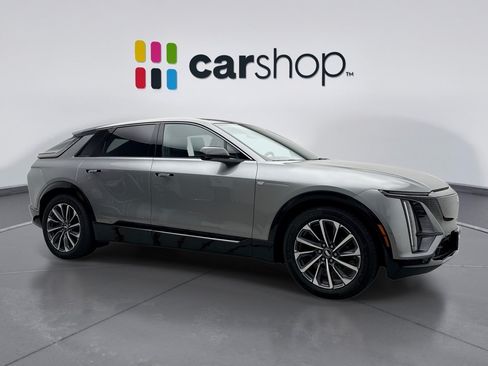 Used 2024 Cadillac Lyriq Sport AWD/4WD image 7