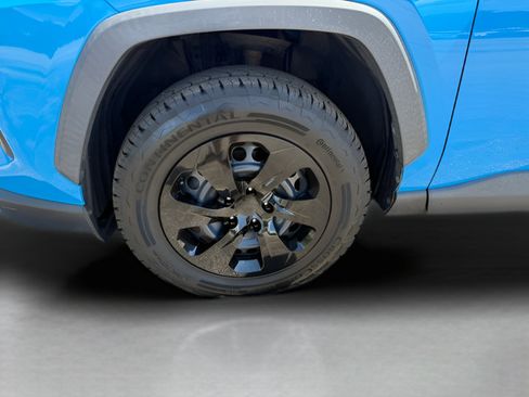 Used 2019 Toyota RAV4 LE w/ All Weather Liner Package AWD/4WD image 23