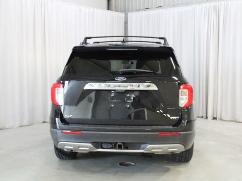 Used 2020 Ford Explorer XLT w/ Equipment Group 202A AWD/4WD image 27