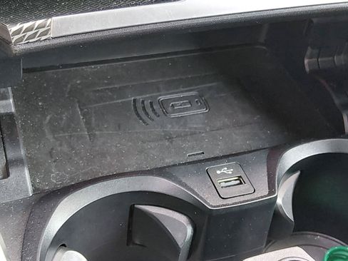 Used 2023 BMW M4 xDrive Competition AWD/4WD image 25
