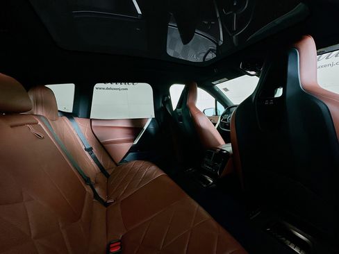 Used 2022 BMW iX xDrive50 w/ Premium Package image 27