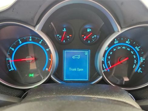 Used 2015 Chevrolet Cruze LT FWD image 17