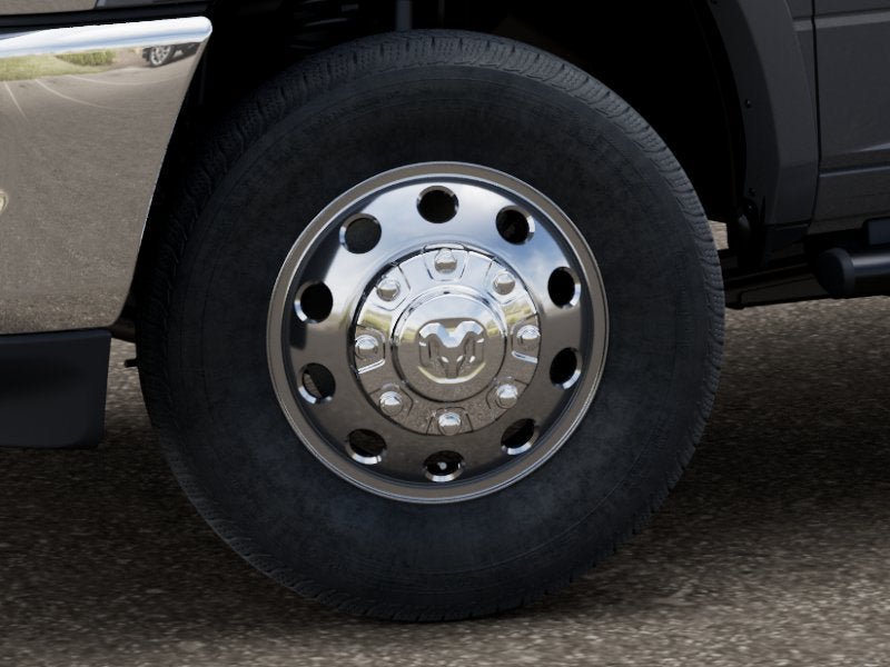 New 2027 RAM 3500 Big Horn AWD/4WD image 5