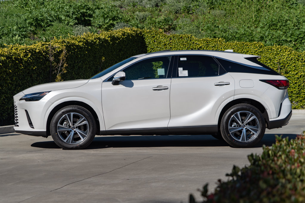 New 2026 Lexus RX 350 Premium w/ Accessory Package (Z1) FWD image 6