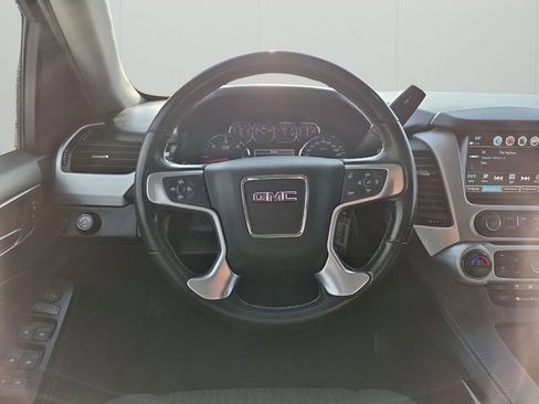 Used 2018 GMC Yukon XL SLE w/ SLE Value Package image 24