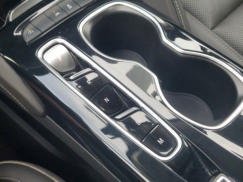 Used 2021 Buick Envision Essence w/ Technology Package I FWD image 30