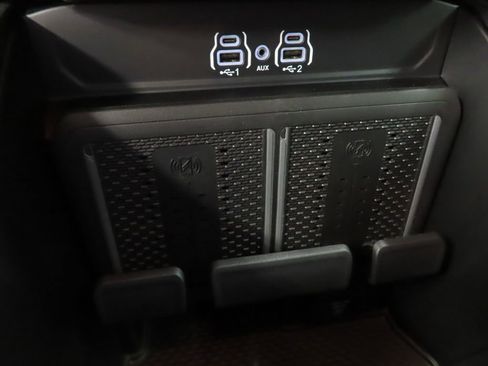 Used 2025 RAM 2500 Big Horn AWD/4WD image 66