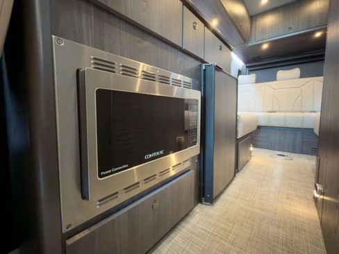 Used 2019 Mercedes-Benz Sprinter 170 image 21