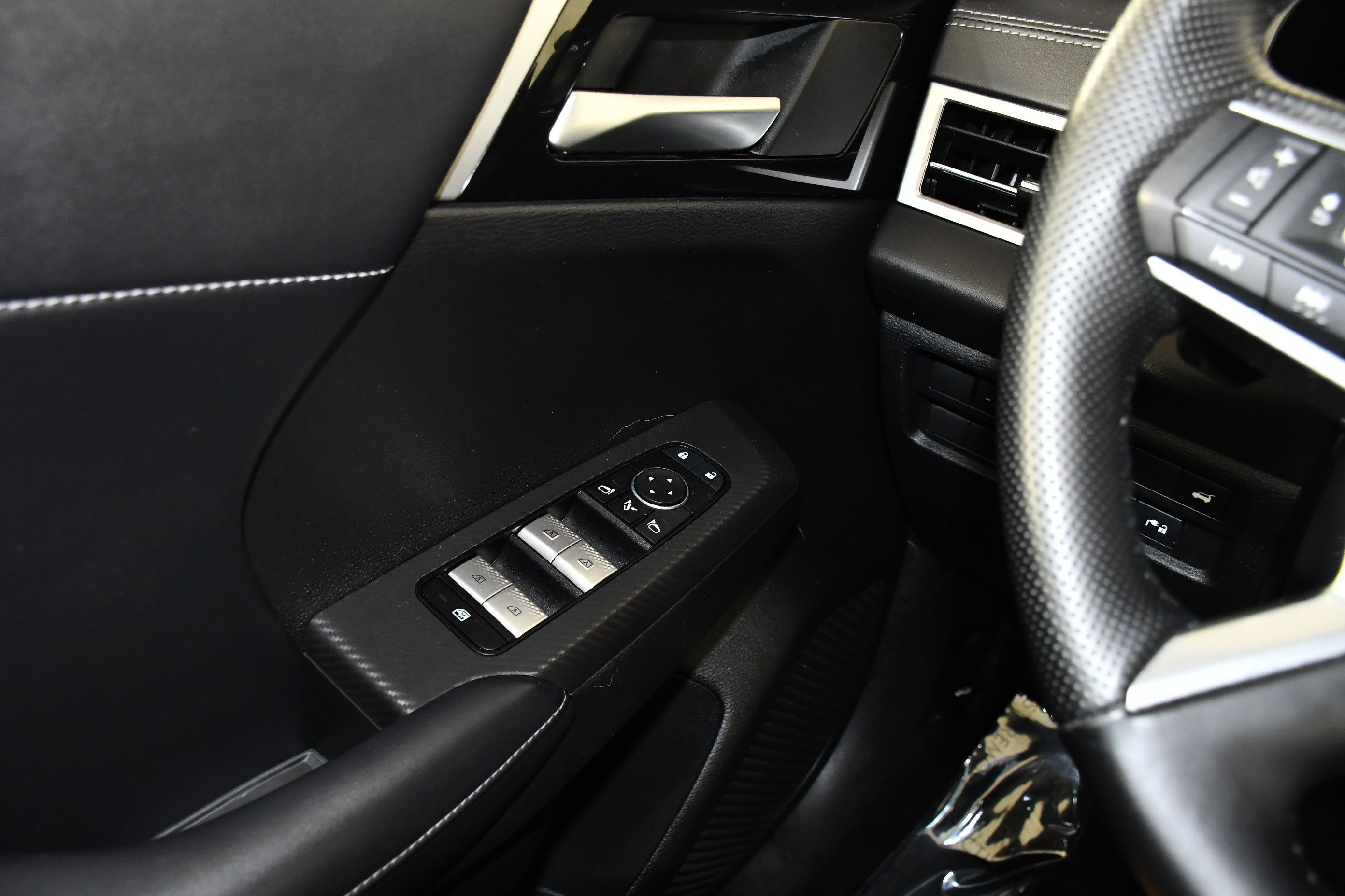 Used 2025 Mitsubishi Outlander SE AWD/4WD image 33