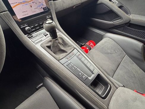 Certified 2025 Porsche 718 Cayman GT4 RS image 17