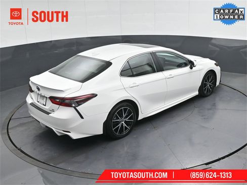 Used 2023 Toyota Camry SE w/ Cold Weather Package image 50